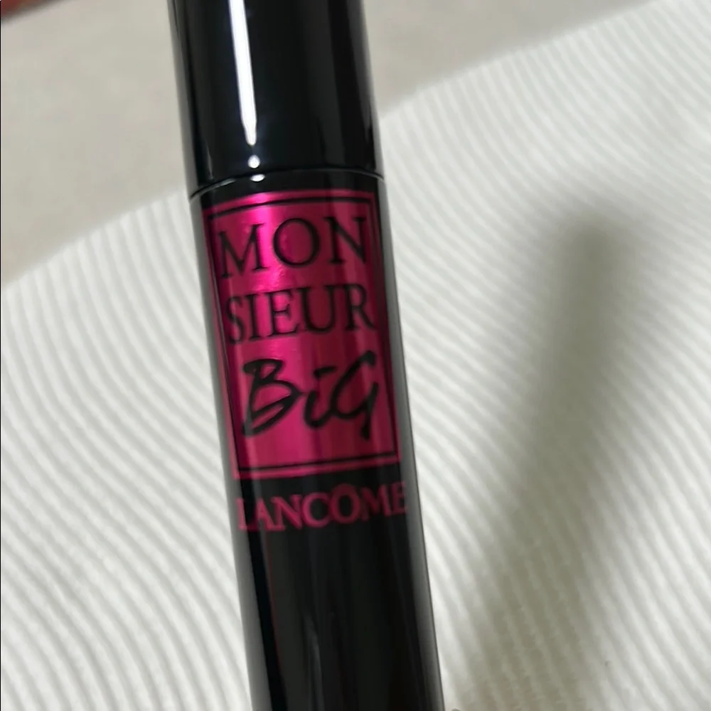 Lancome Black Monsieur Big Volume Mascara full size